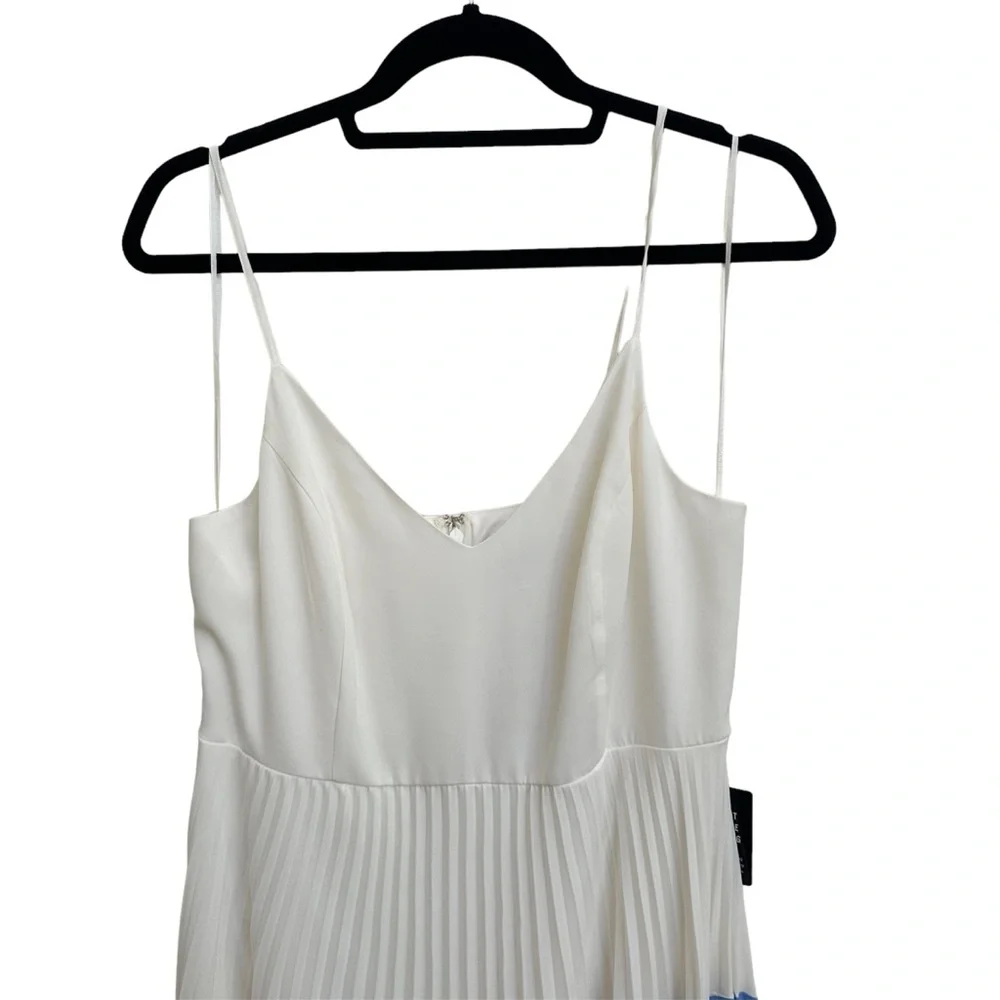 NWT! Express Maxi Dress w/ Pleated Color Block Skirt in Women’s Medium - Picture 2 of 6